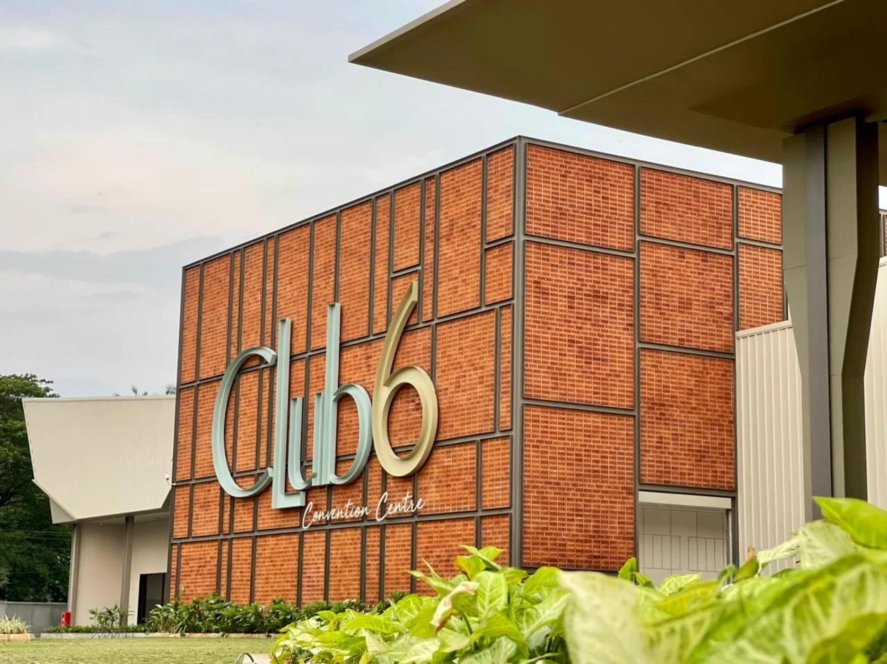 Club 6 Convention